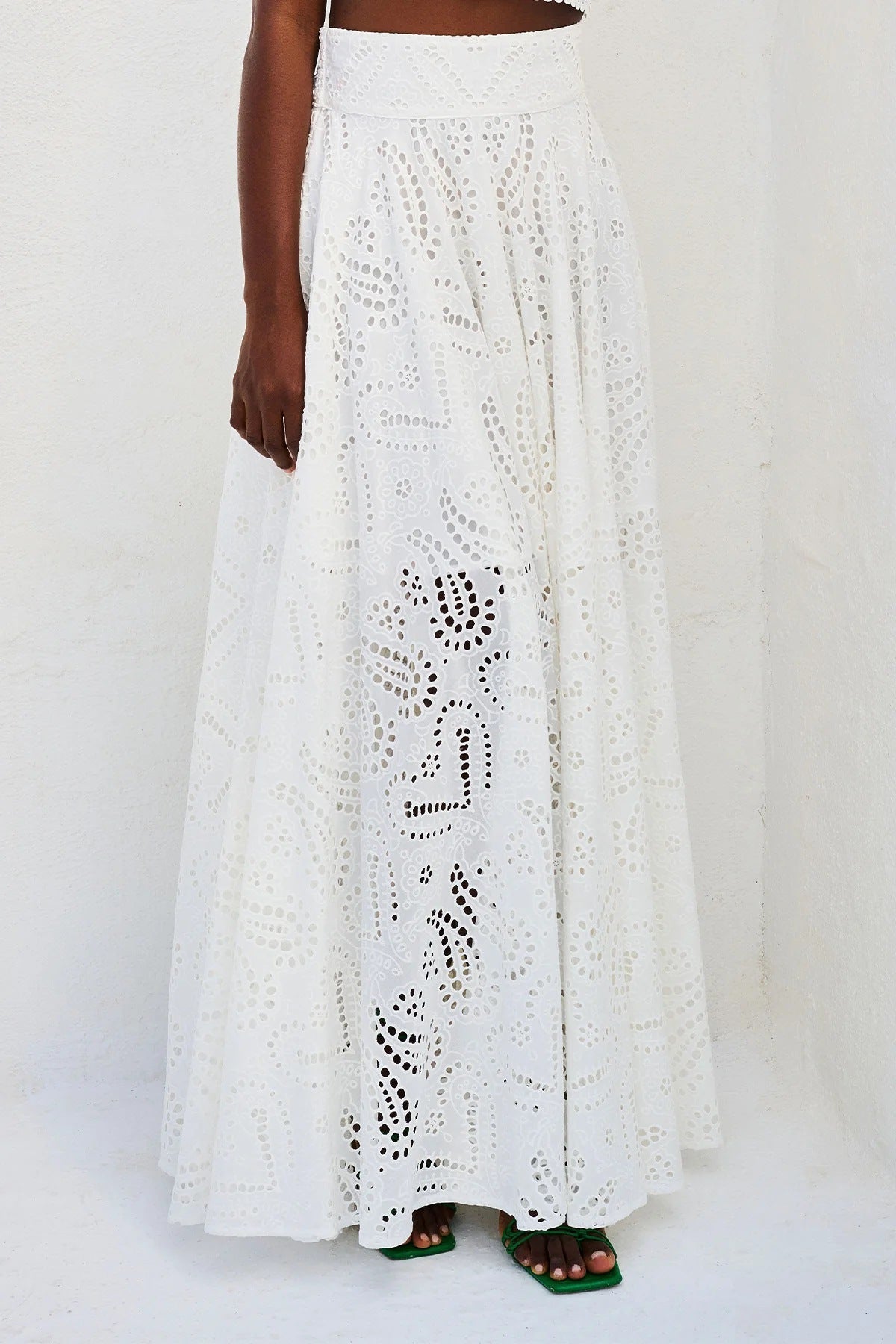 Linda | Vestido de Ojal Flowy para Mujeres