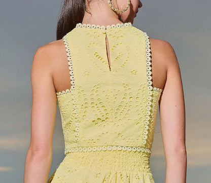 Linda | Vestido de Ojal Flowy para Mujeres