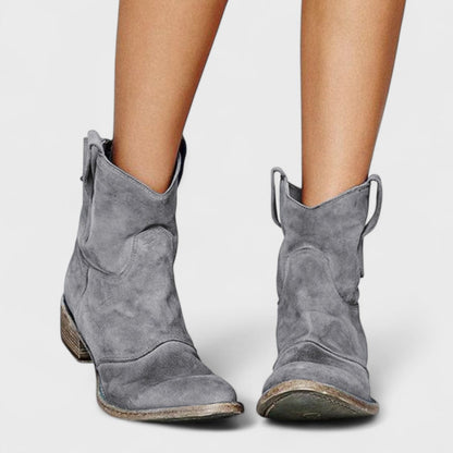 Carlotta - Botines atemporales