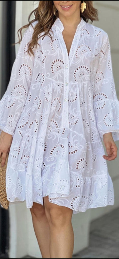 Fawna – Vestido Mini Bordado con Volantes