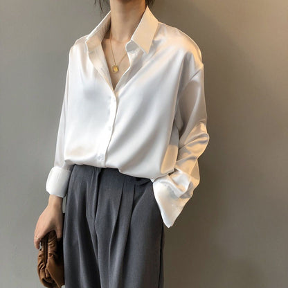 Celine – Blusa Clásica con Botones