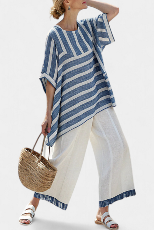 Corvielle | Top Azul a Rayas Sofisticado y Pantalones con Detalle en el Dobladillo