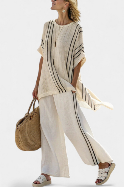Greysen | Blusa de lino marfil elegante y pantalones negros a rayas