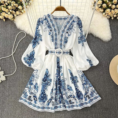 Jaselina – Vestido Mini Ajustado Bordado