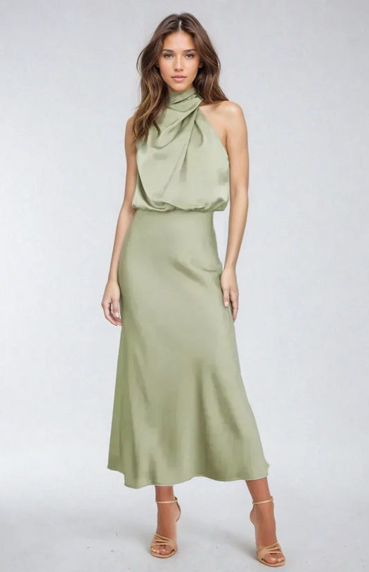 El Vestido Halter Drapado Elegante