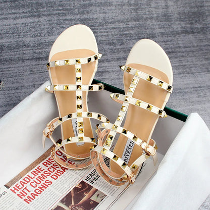 Pierina - Sandalia Chic con Tachuelas