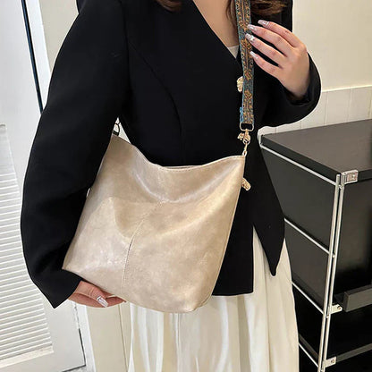 Embjørg | Bolso de Hombro Clásico con Correa Ajustable y Patrón