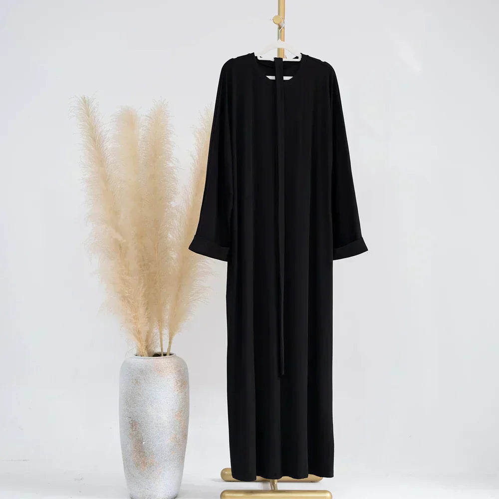 Ariane - Elegante Abaya de Punto con Cinturón y Bolsillos Laterales