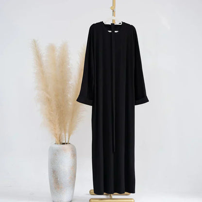 Ariane - Elegante Abaya de Punto con Cinturón y Bolsillos Laterales