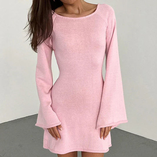 Vestido Mini de Manga Larga para Mujeres con Escote Amplio y Puños Acampanados