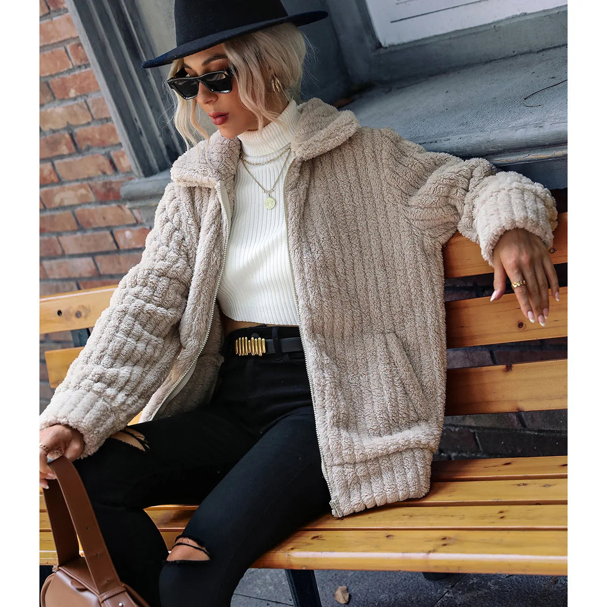 Iris | Elegante Chaqueta de Piel