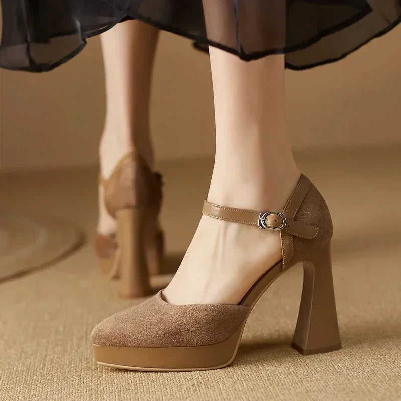 Celeste - Tacones Elegantes
