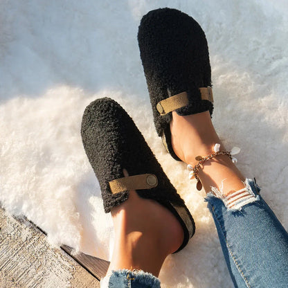 Zapatillas de Casa para Mujeres con Detalle de Hebilla y Comodidad Suave y Acogedora