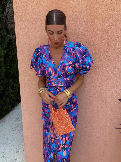 Devika – Vestido Midi de Manga Abullonada Vibrante