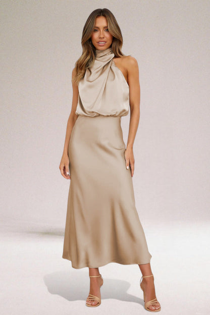 Élodie™ | Vestido de satén glamoroso con cuello halter.