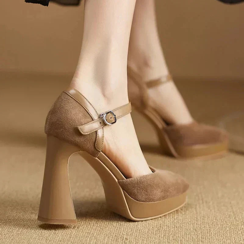 Celeste - Tacones Elegantes