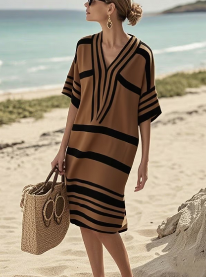 Vestido corto de lino con un aire bohemio
