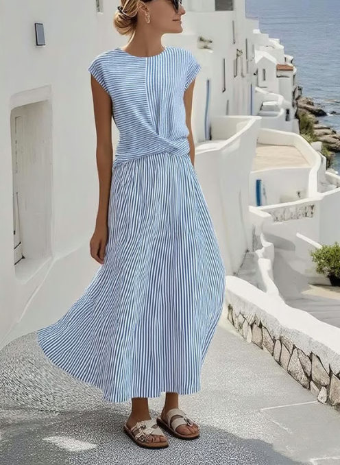 Vestido de lino con efecto torcido