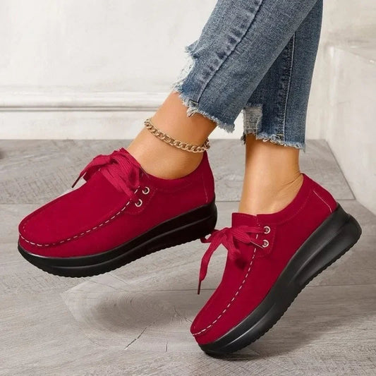 Laurina - Zapatillas de ante a la moda