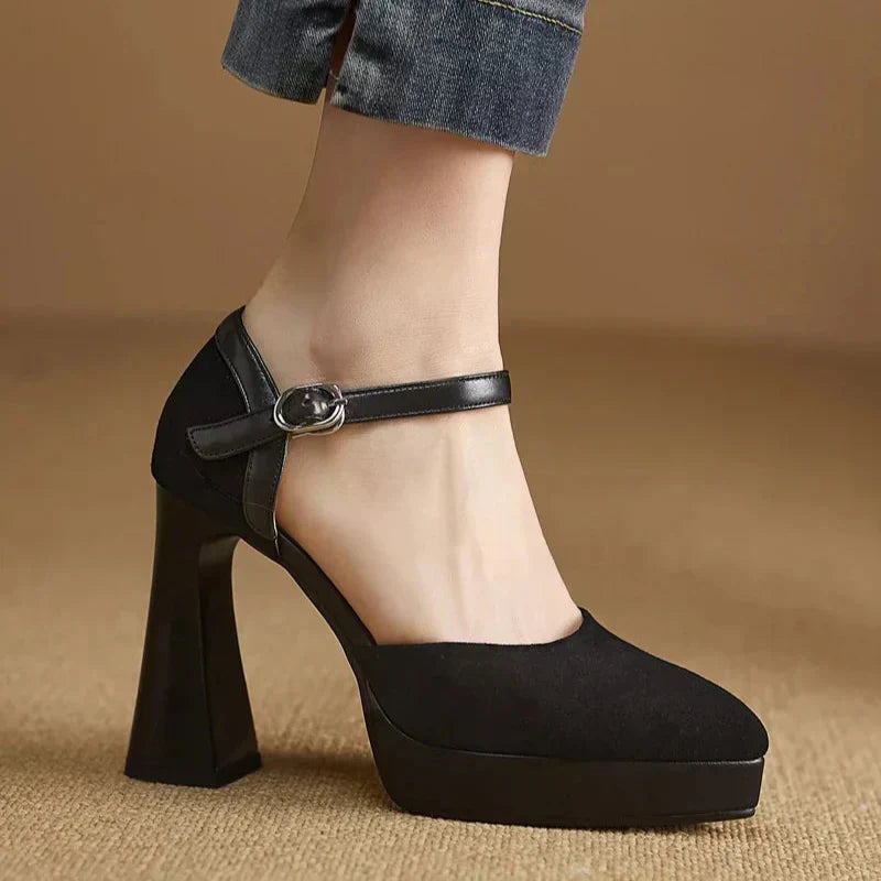 Celeste - Tacones Elegantes