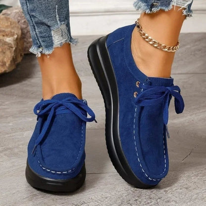Laurina - Zapatillas de ante a la moda