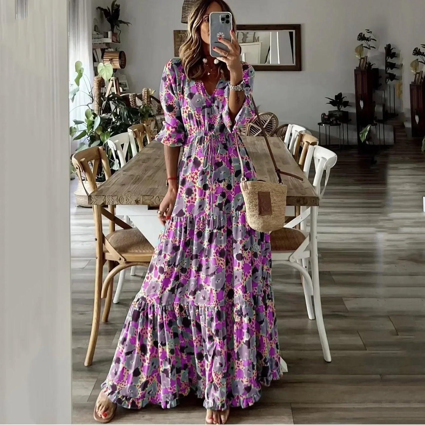 Liora | Vestido Maxi de Corte A con Estampado y Escote en V