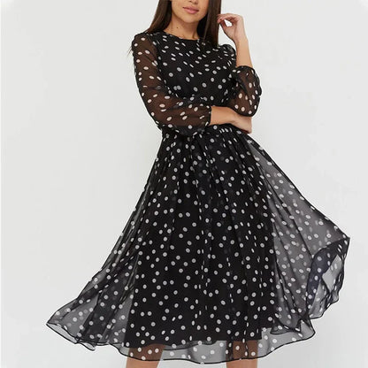 Delfie – Vestido Midi de Lunares Fluidos