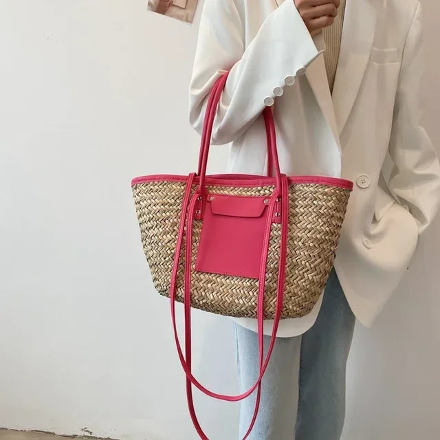 Torborg | Elegante bolso de paja con acentos de cuero