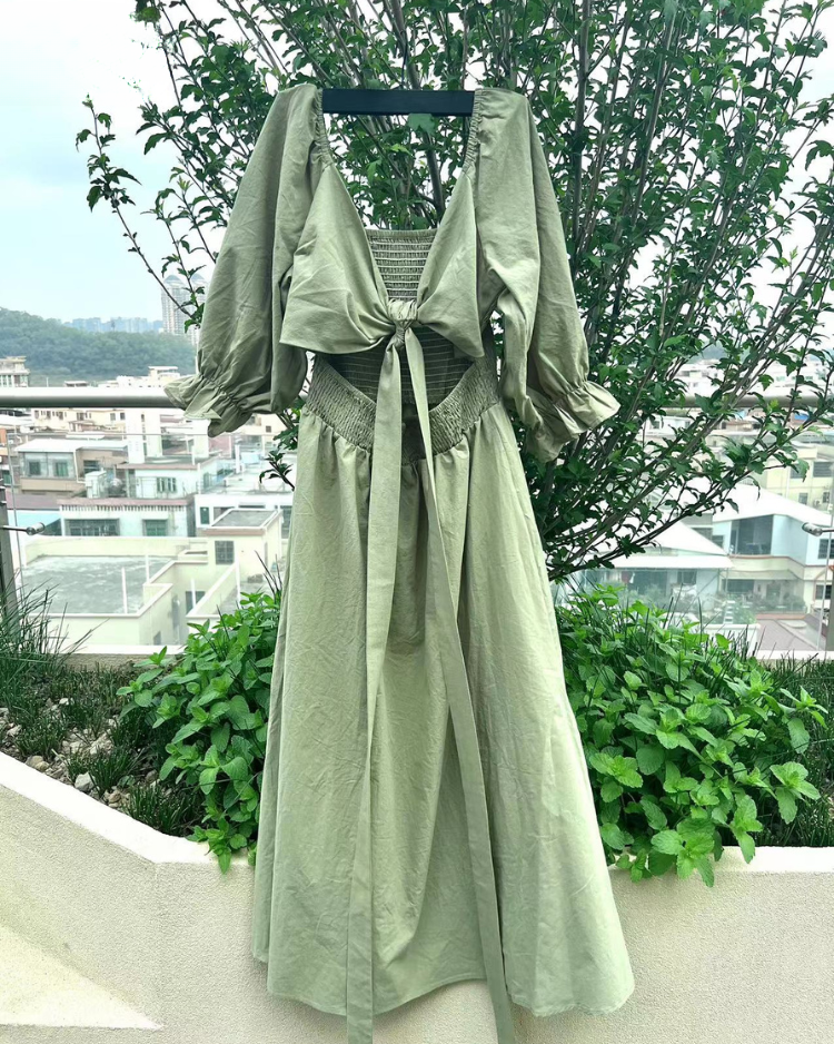 Ophelia - Vestido Midi con Mangas de Volantes