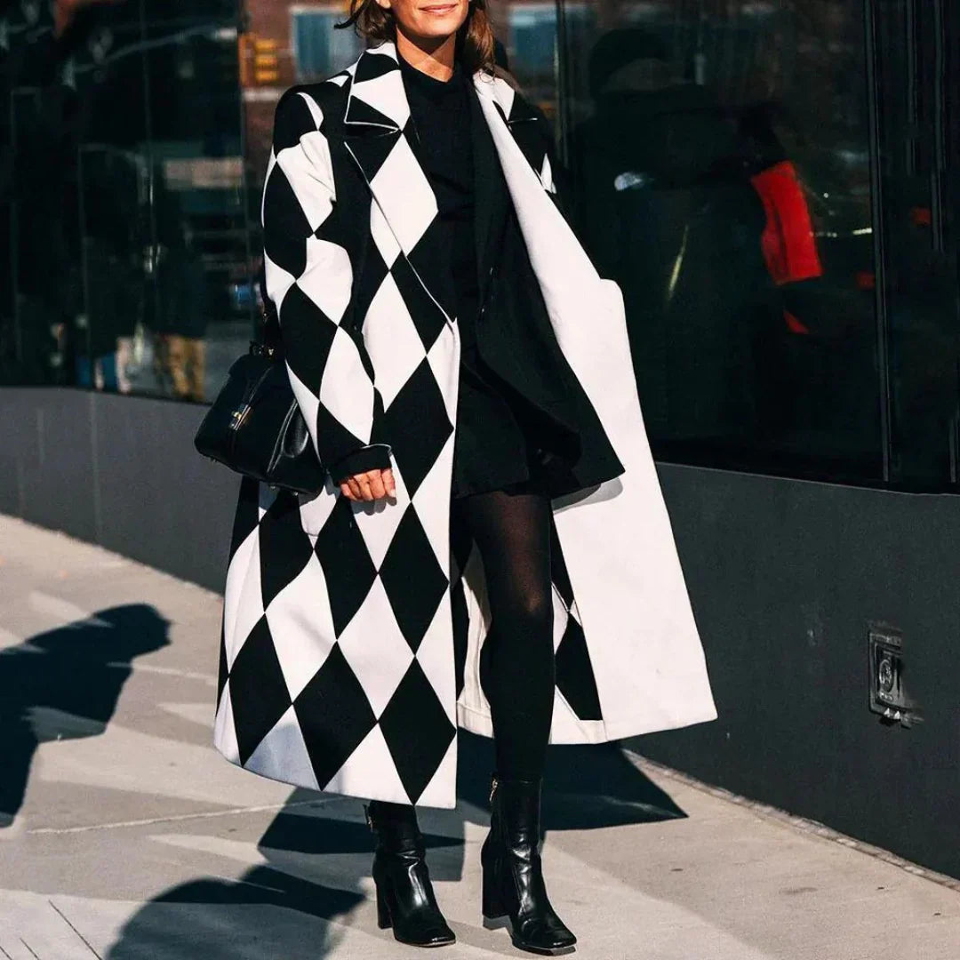 Abrigo Largo de Mujer con Patrones de Diseñador Elegantes