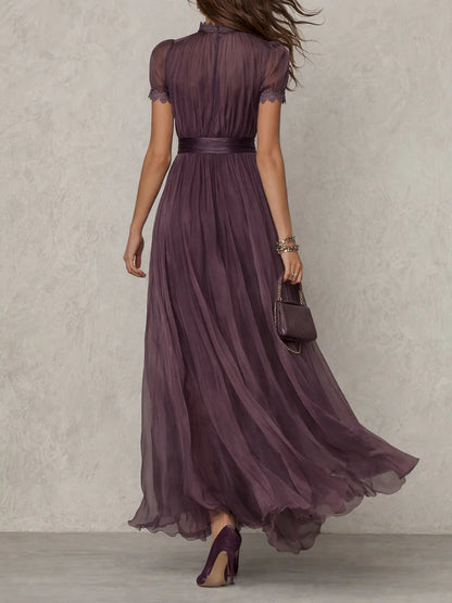 Petra - Vestido Largo Elegante de Encaje y Detalles Refinados