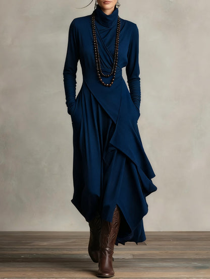 Solmira | Vestido Maxi Plisado Asimétrico con Cuello Alto