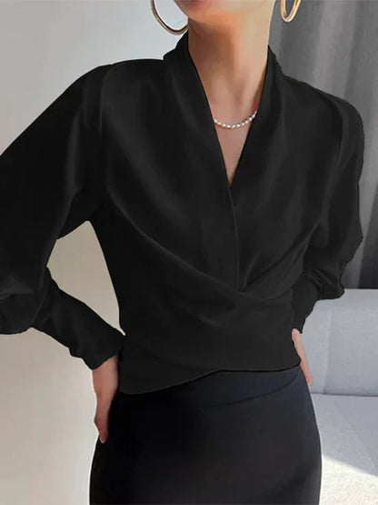 CASSANDRA – BLUSA ELEGANTE CON ESCOTE EN V DRAPEADO