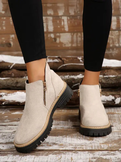Klara - Botas Urbanas Resistentes