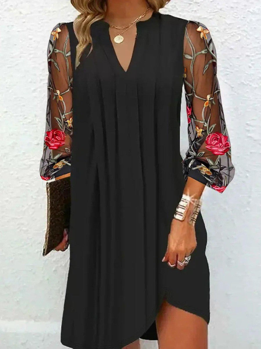 JANE – VESTIDO NEGRO ELEGANTE CON MANGAS TRANSPARENTES BORDADAS