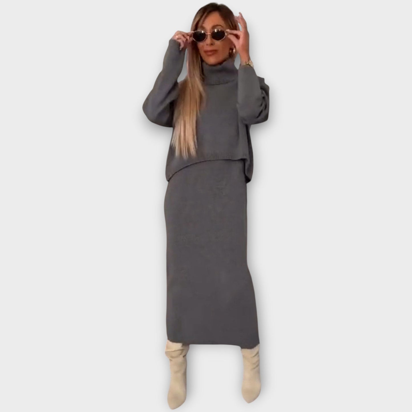 El Conjunto de Suéter y Falda Luxe Knit