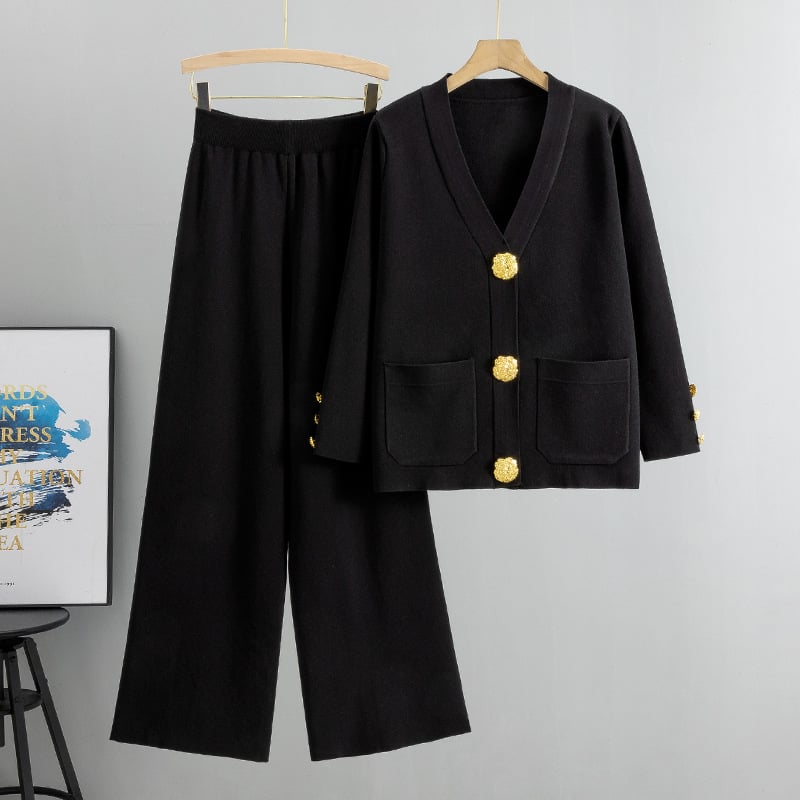 AZARIA – TRAJE DE PANTALONES DE SUÉTER DE LANA CON BOTONES METÁLICOS