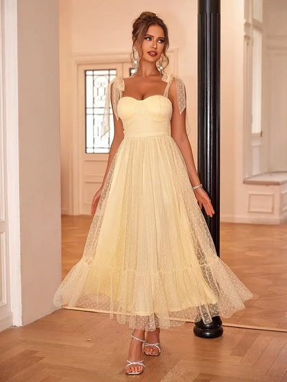 Carmen - Elegante Vestido de Malla