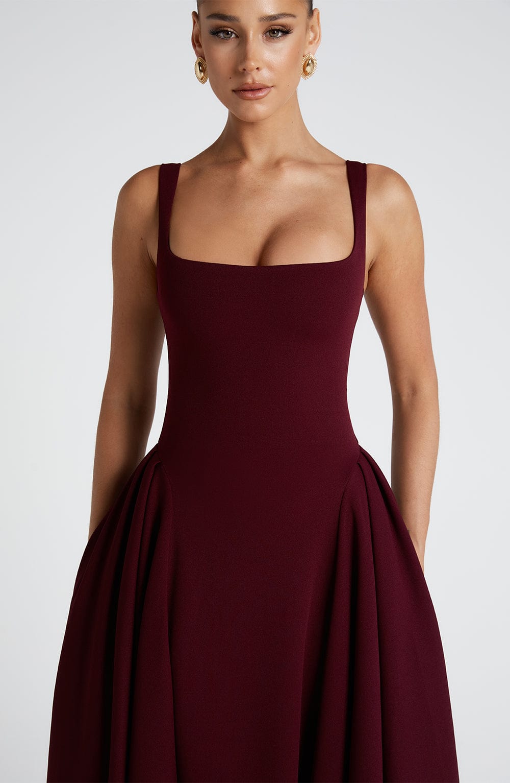 Betty | Vestido Midi de Laca Cereza