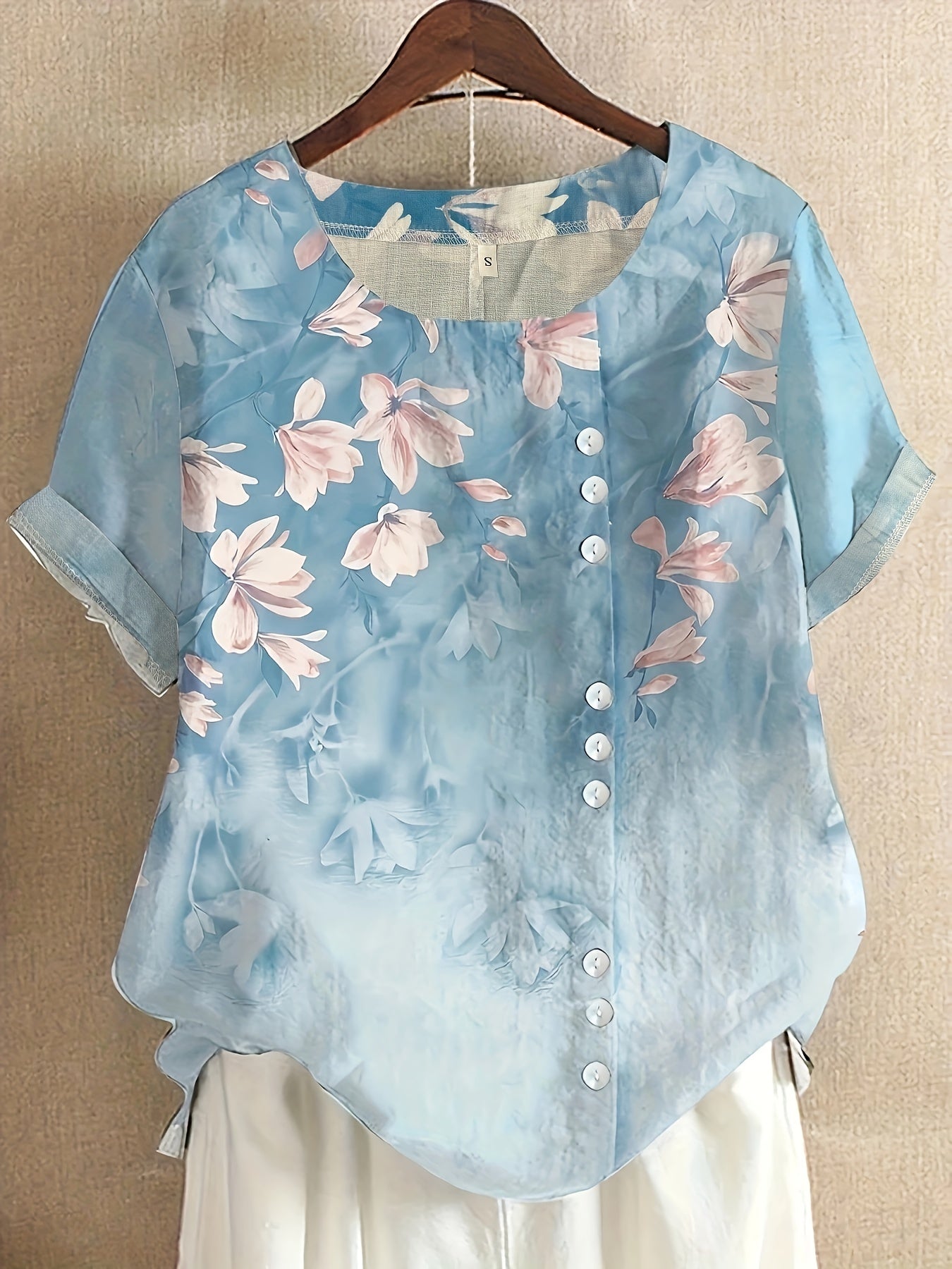 Sienna – Blusa con Detalle de Botones Florales