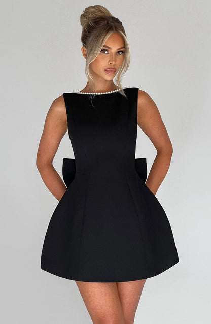 Hollis - Vestido Mini Elegante con Lazo de Perlas