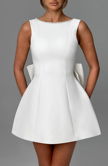 Hollis - Vestido Mini Elegante con Lazo de Perlas