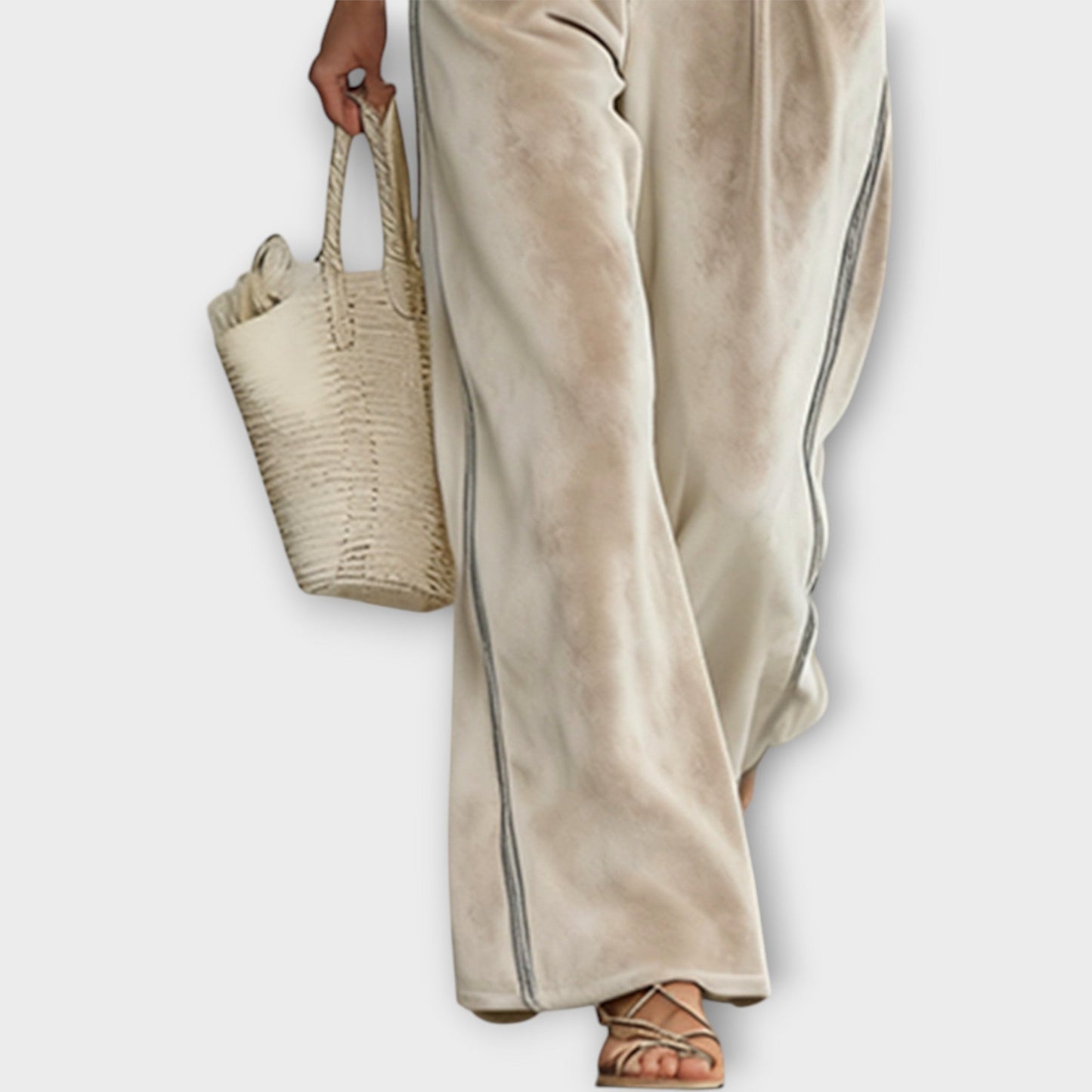 Conjunto de Punto Superior con Acabado en Contraste y Pantalones de Terciopelo Lounge