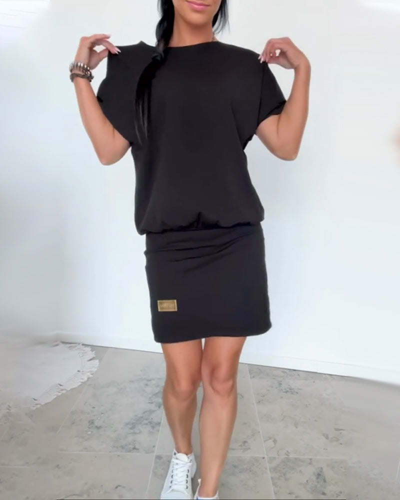 Karina – Vestido de Elegancia Casual para Uso Diario