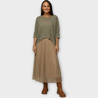Top de Punto y Falda Midi Plisada