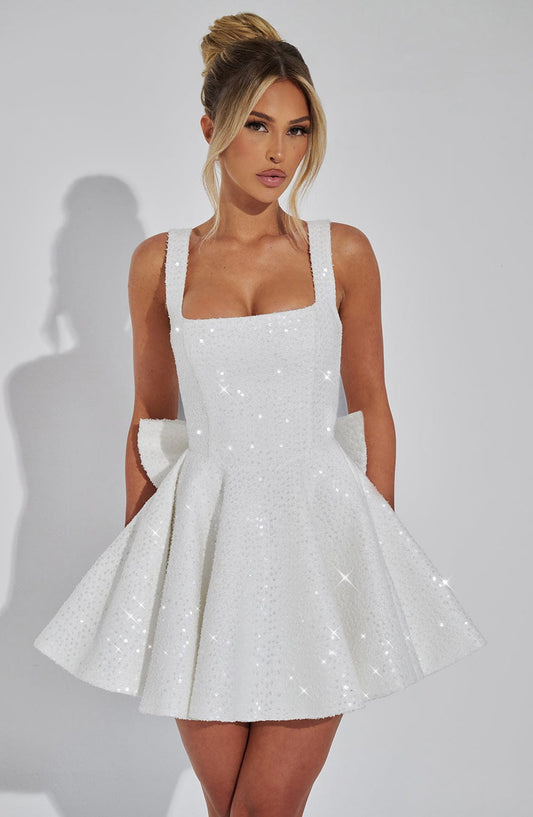 Yara - Vestido Mini Sin Espalda con Lentejuelas y Moño