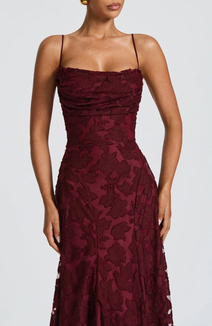 Rubí | Vestido largo elegante de encaje floral