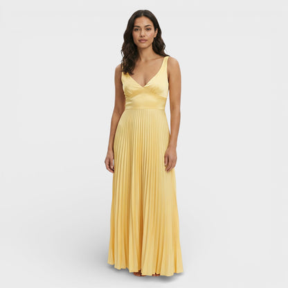 Vestido Maxi Plisado Escote Pico