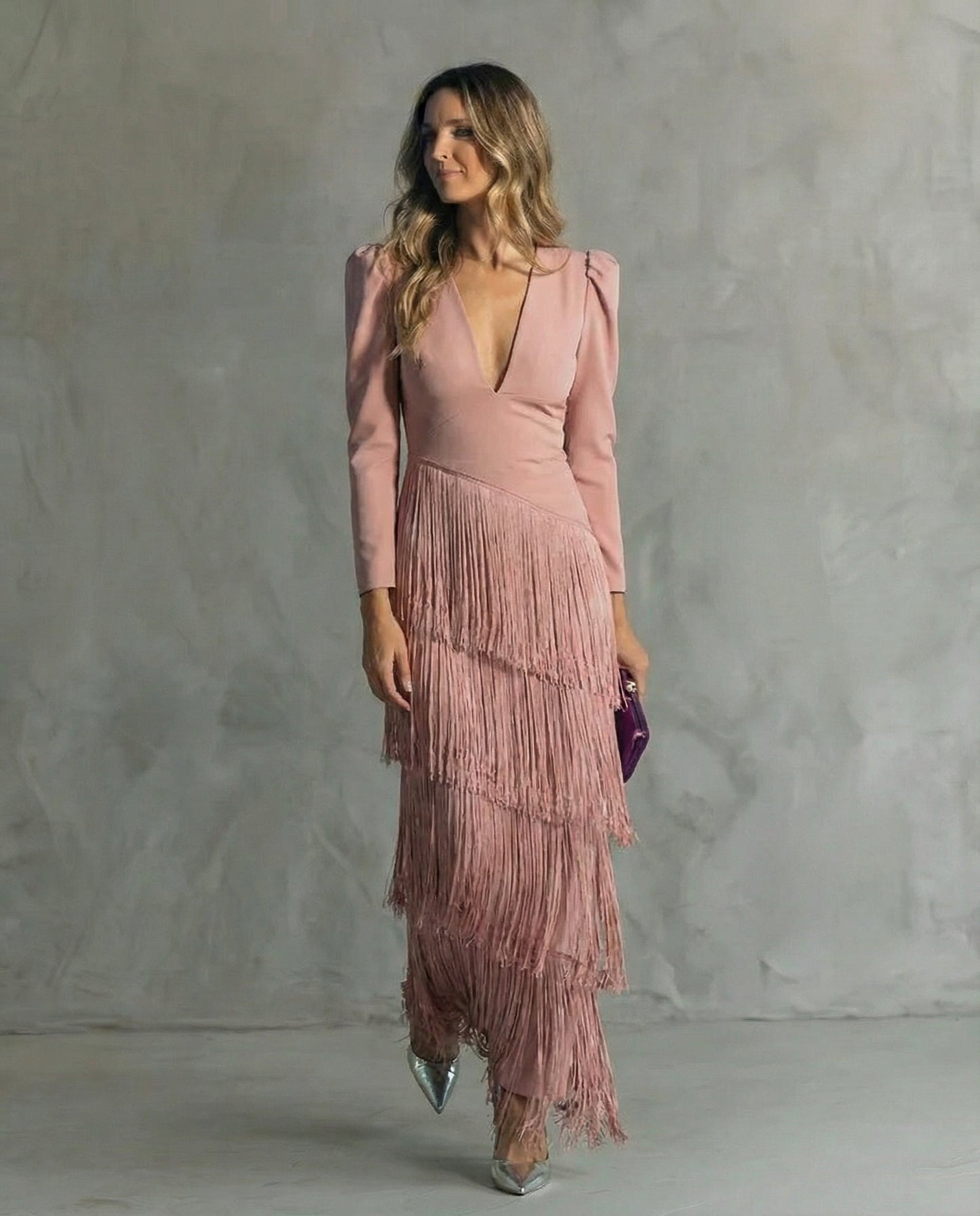 Clara ™ | Vestido Midi Elegante con Mangas de Flecos