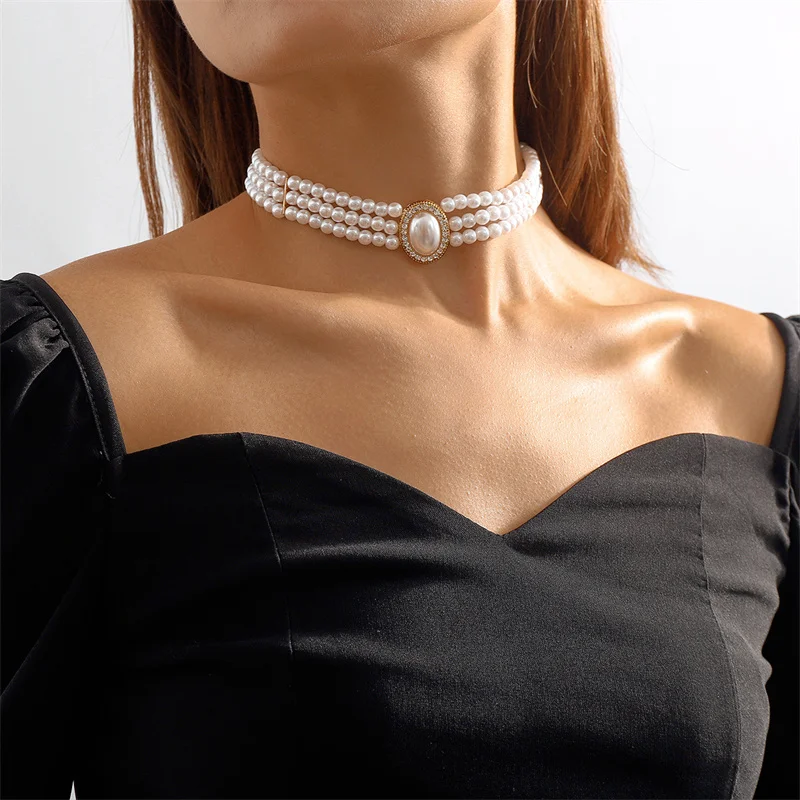 Tiriane – Collar elegante con triple acento